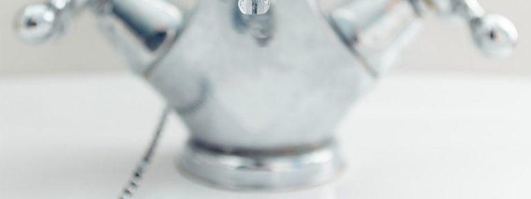 The do's and don'ts of cleaning a white composite sink