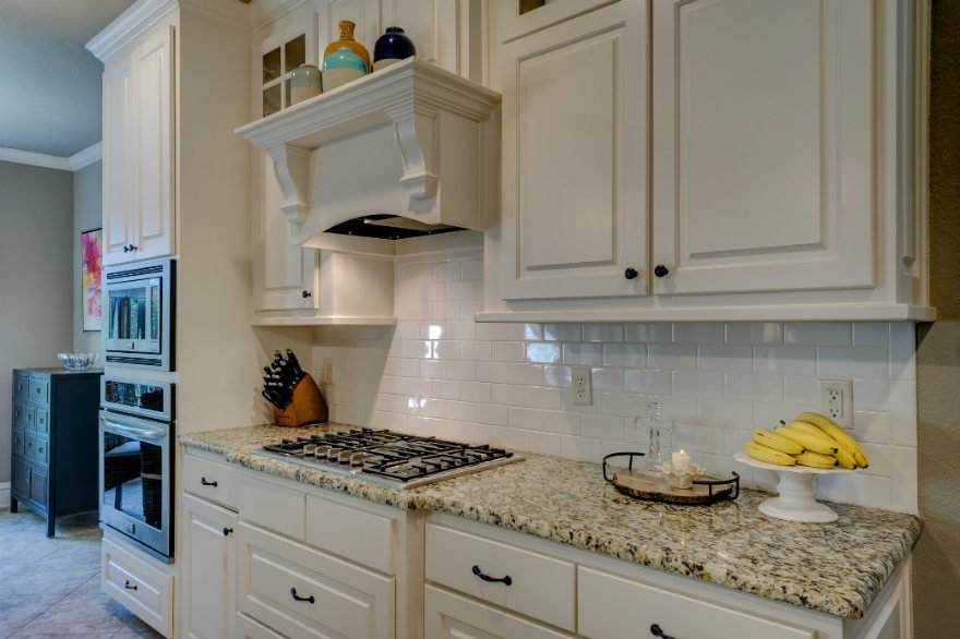 clean painted kitchen cupboards